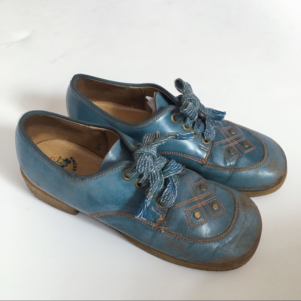 Vintage girls buster brown shoes💞